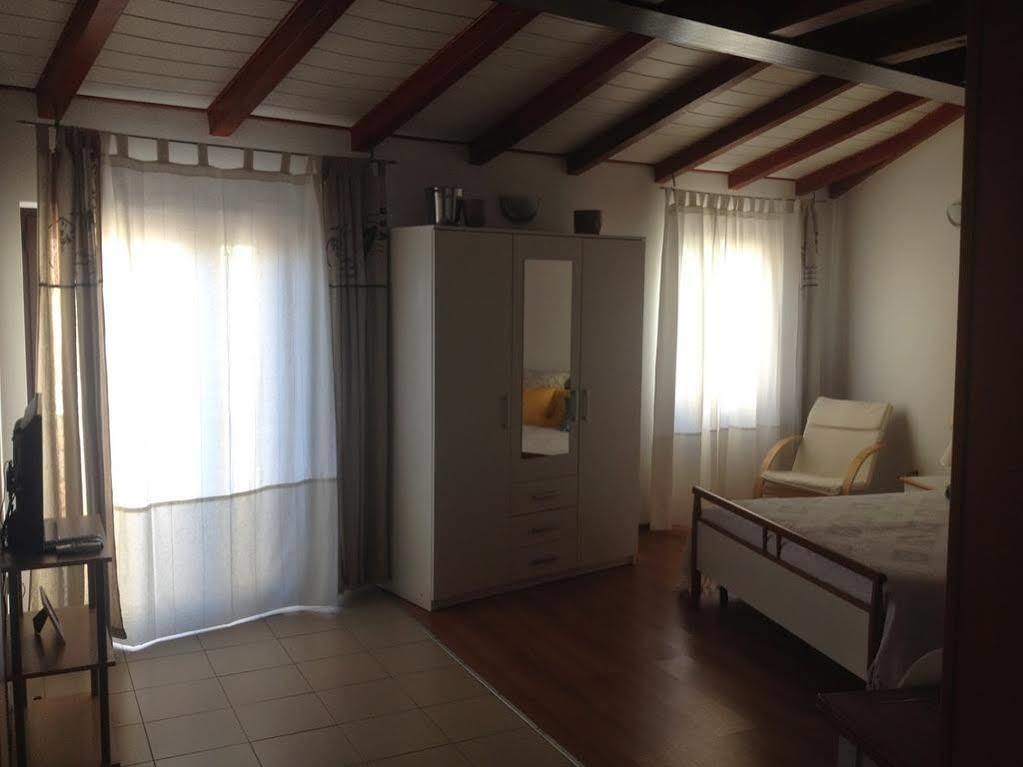Guest House Pina Rovinj Exterior foto